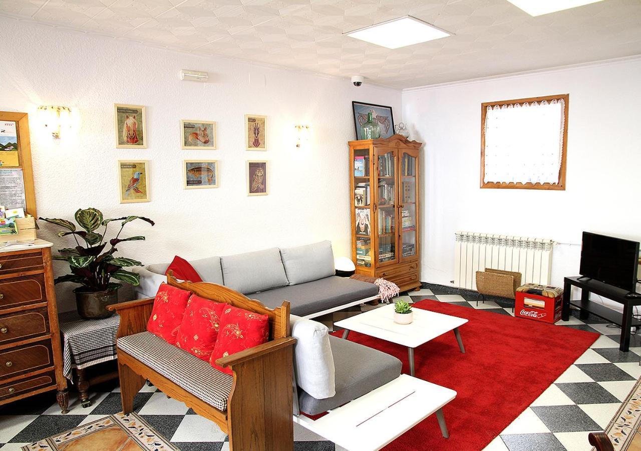 Hostal Fonda Prat Puigcerda Exterior photo